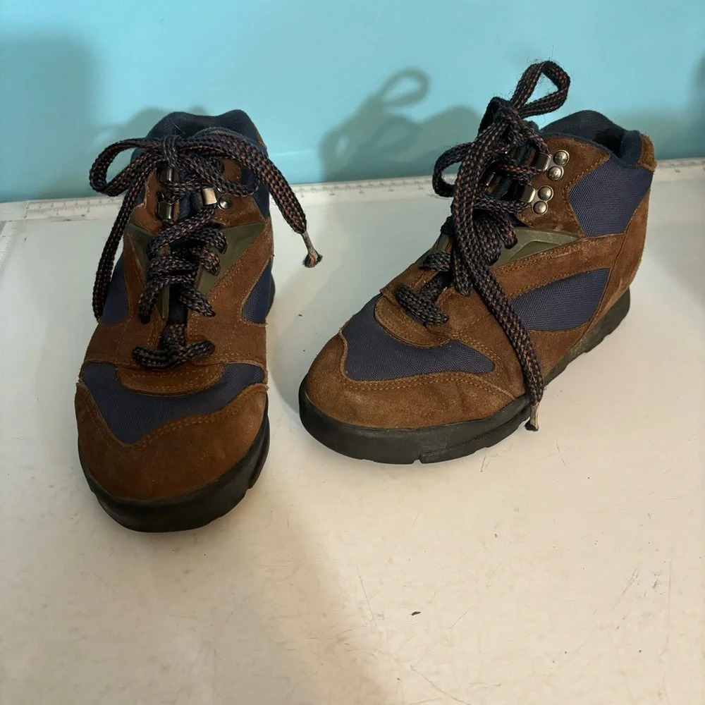 Vintage Hi-Tec Lady Montana‎ women’s  hiking boots in size 6